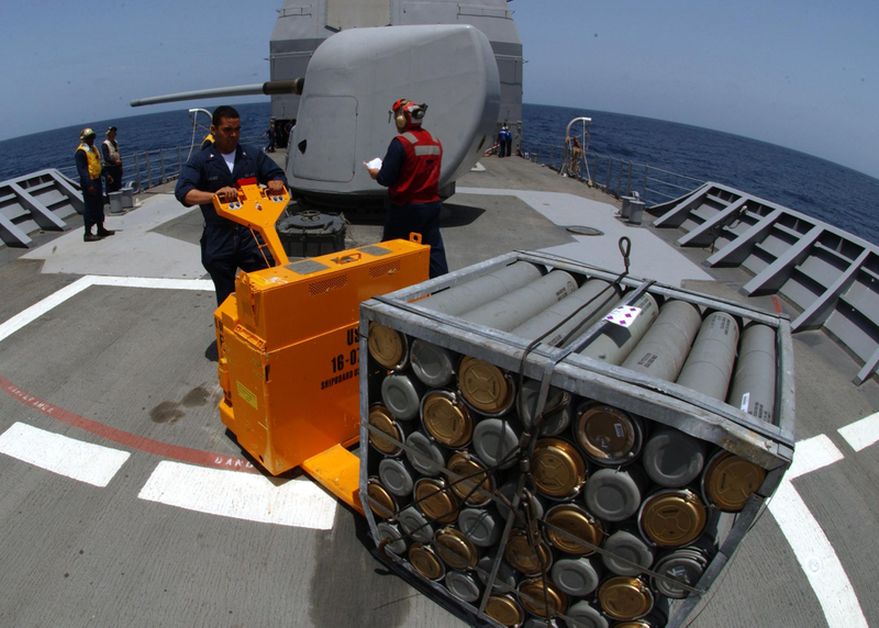 Illustration for article titled These Guided Smart Shells Could Revolutionize The Navy's Dated Deck Guns